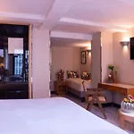 Les Jardins Du Marais 4*
