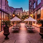 Otel Les Jardins Du Marais