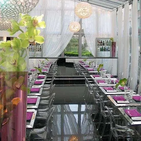 Les Jardins Du Marais 4*