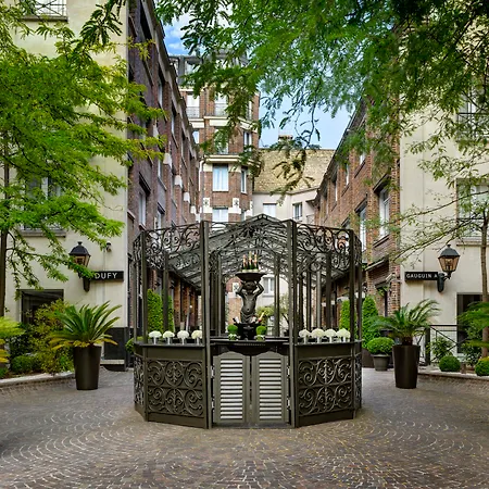 Les Jardins Du Marais 4*