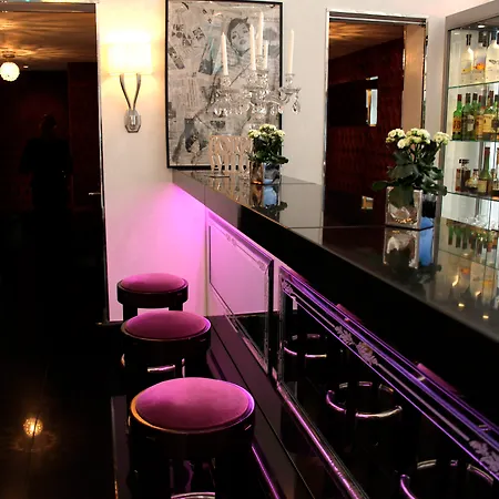 Les Jardins Du Marais Hotell