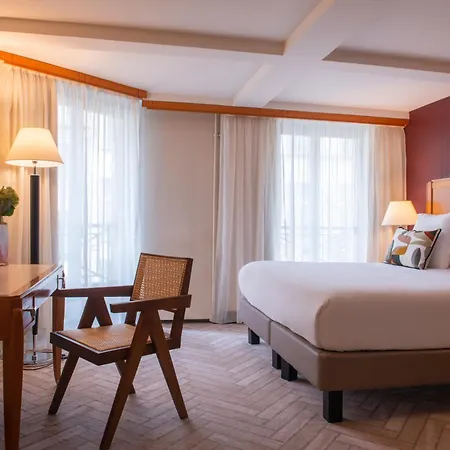 Hotel Les Jardins Du Marais 4*