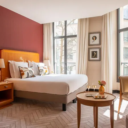 Les Jardins Du Marais Hotell 4*