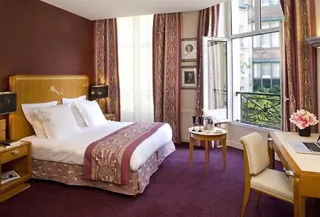 Hotel Les Jardins Du Marais 4*