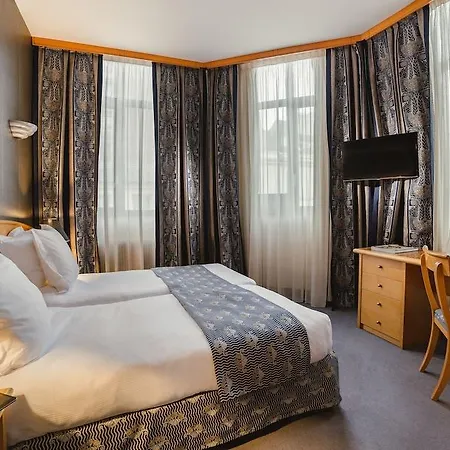 Les Jardins Du Marais 4*