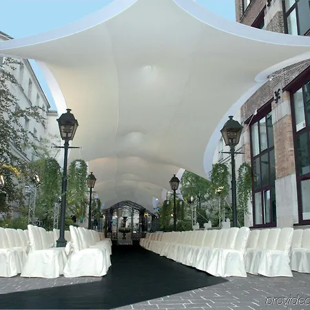 Les Jardins Du Marais Отель