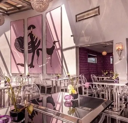 Hotell Les Jardins Du Marais Paris