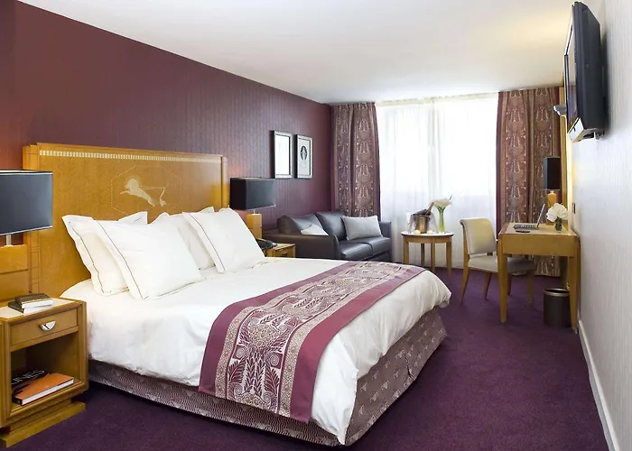 ホテル レ ジャルダン デュ マレ パリ