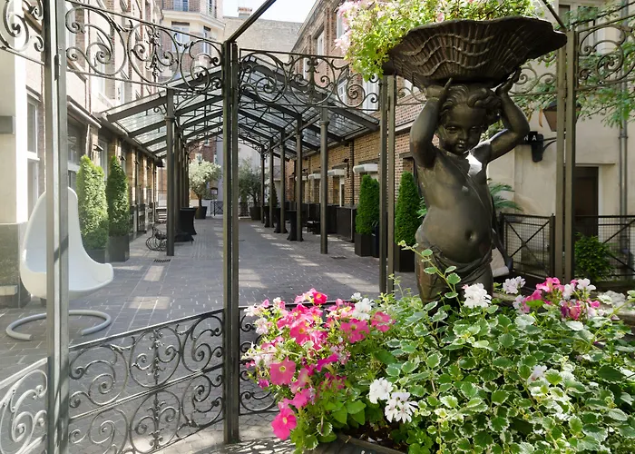 ホテル レ ジャルダン デュ マレ 4*