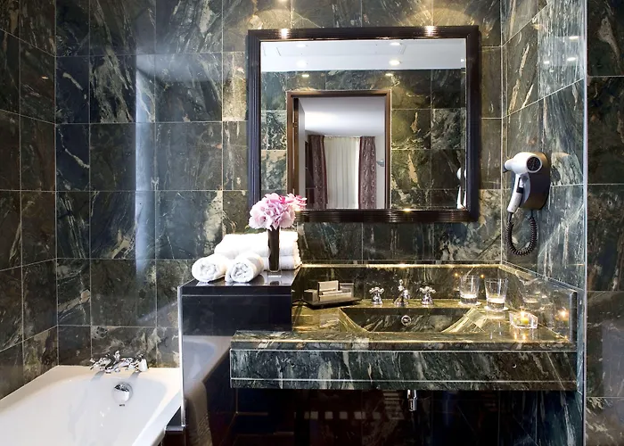 ホテル レ ジャルダン デュ マレ