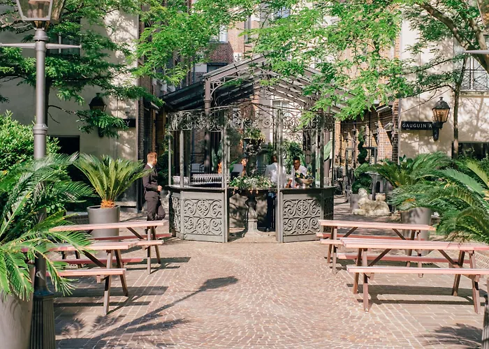 ホテル レ ジャルダン デュ マレ 4*