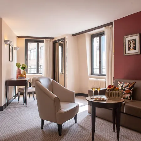 Les Jardins Du Marais Hotel